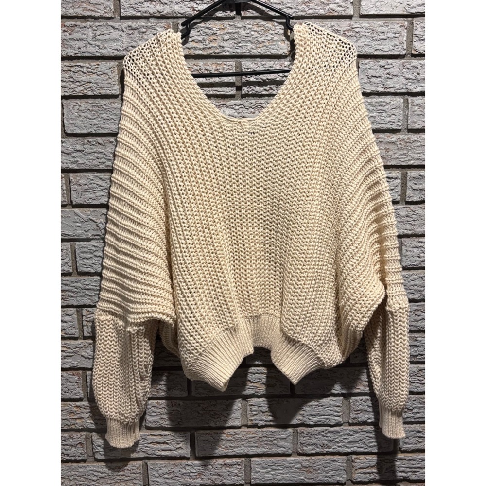 POL Cream Chunky Knit V-Neck Dolman Sleeve Cropped Sweater UD518 Small - Picture 2 of 6